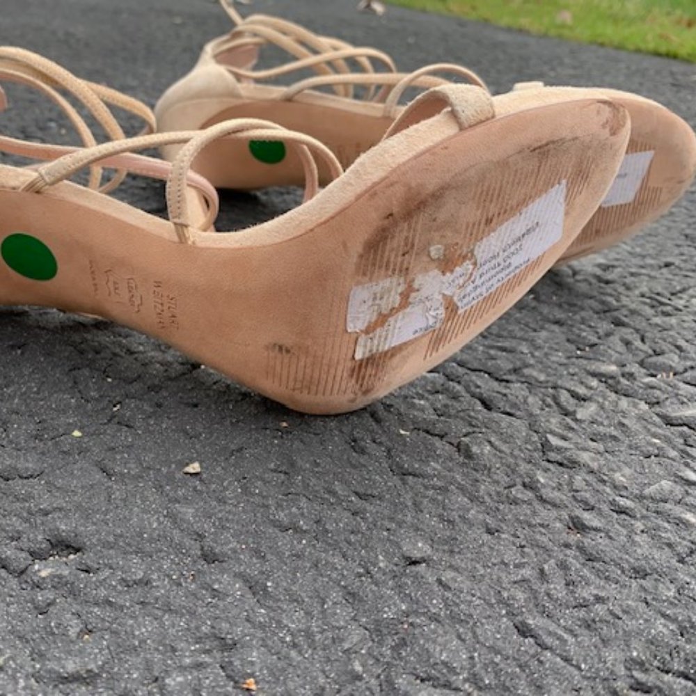 Stuart Weitzman ‘Myex’ nude strappy barely there sandals - size 9 - Picture 12 of 14